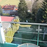 Haus Sonnenschein Apartamento Lam