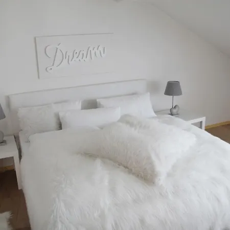 Haus Sonnenschein Apartmán Lam